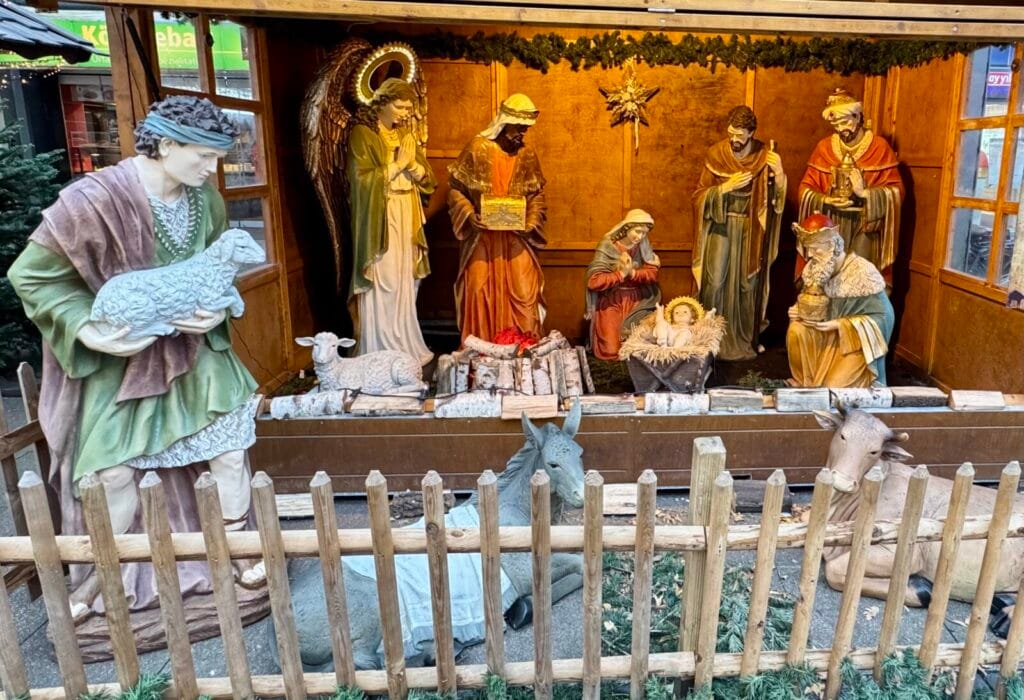 River Cruise, Dusseldorf, Christkindlmarkt, Amsterdam, Frankfurt, Trenz winery, Christmas, Riverside Debussy, Mannheim, Mainz, Frankfurt